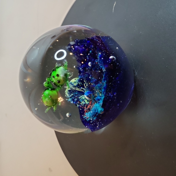 Vintage Sea Turtle Glass Paperweight 3.5" - Picture 6 of 10